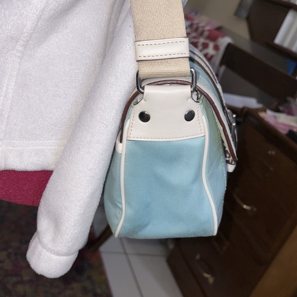 Coach Hampton shoulder Crossbody bag light blue canvas white leather trim EUC - Picture 5 of 17
